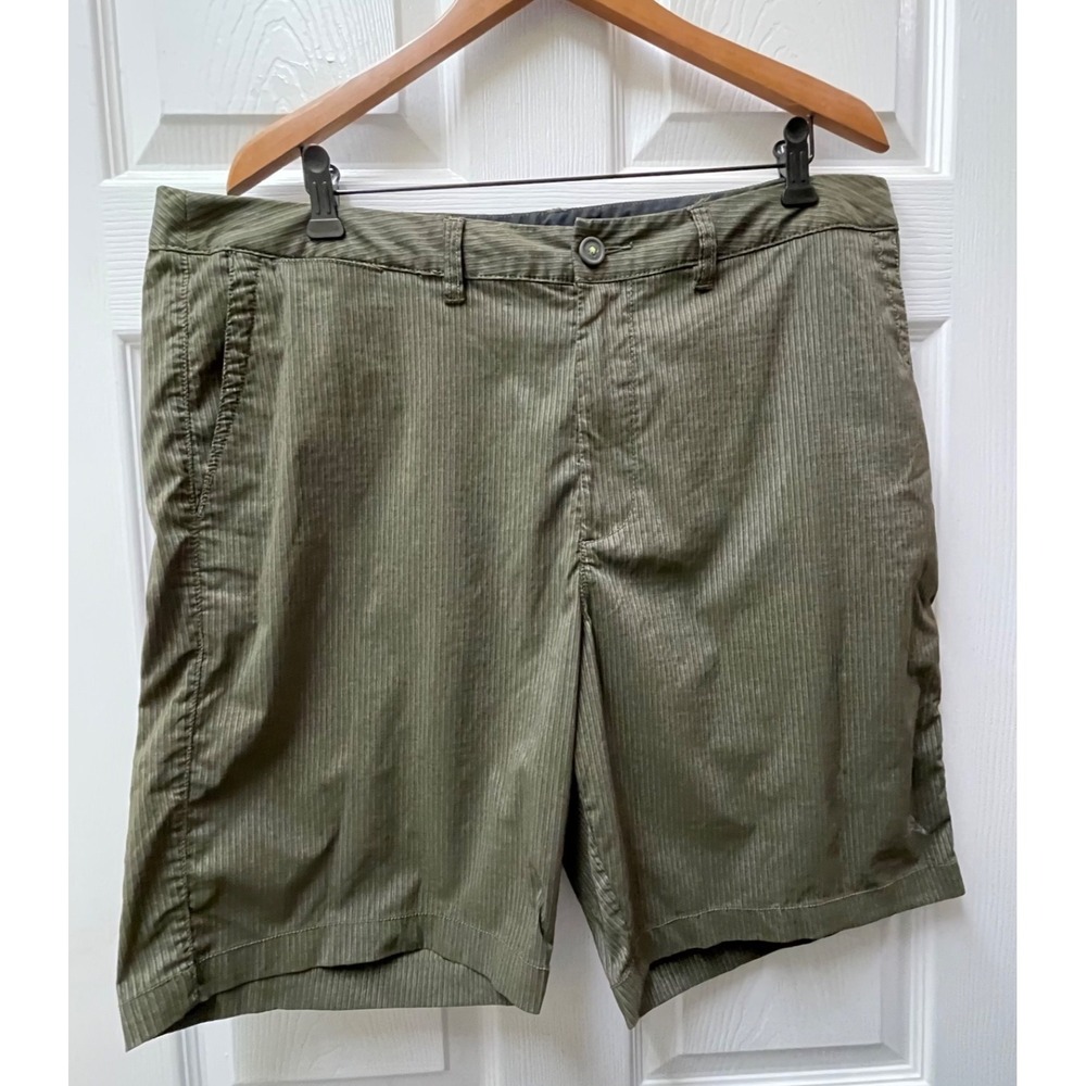 Tommy Bahama Sz 34 Cayman Isles Stripe Island Active UPF Stretch Shorts Oakmoss‎